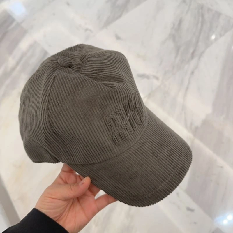 Miu Miu Caps NewStyle 257597