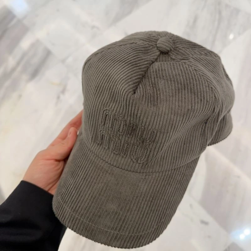 Miu Miu Caps NewStyle 257597