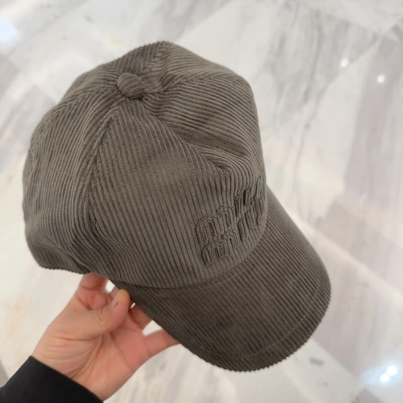 Miu Miu Caps NewStyle 257597