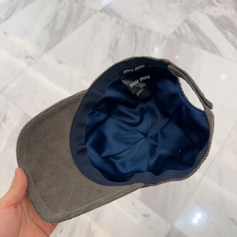Miu Miu Caps NewStyle 257597