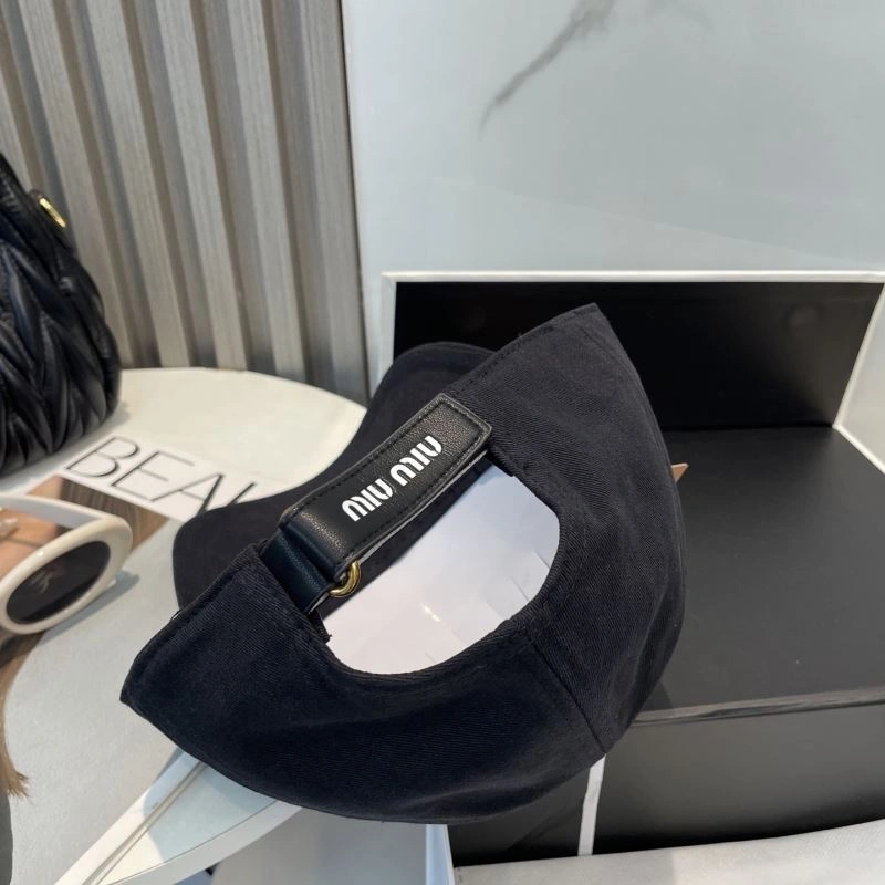 Miu Miu Caps Trendsetting 257571