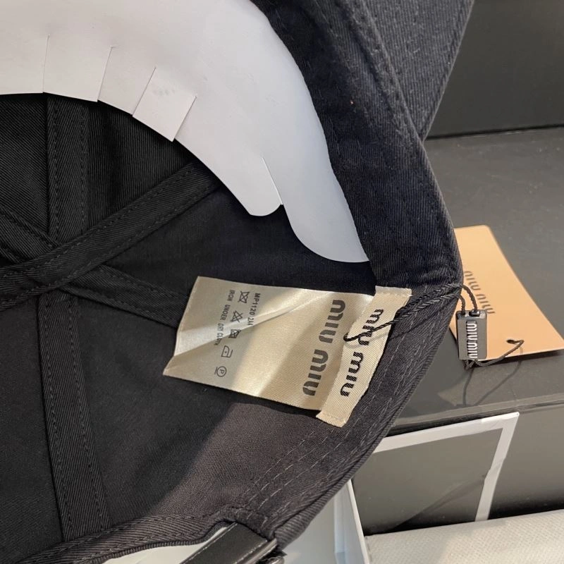 Miu Miu Caps Trendsetting 257571
