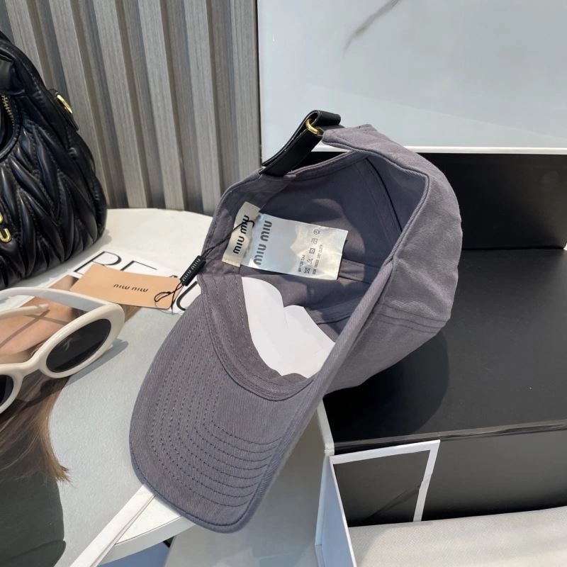 Classic Miu Miu Caps 257574