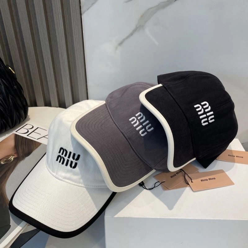 Miu Miu Caps OdorResistant 257590