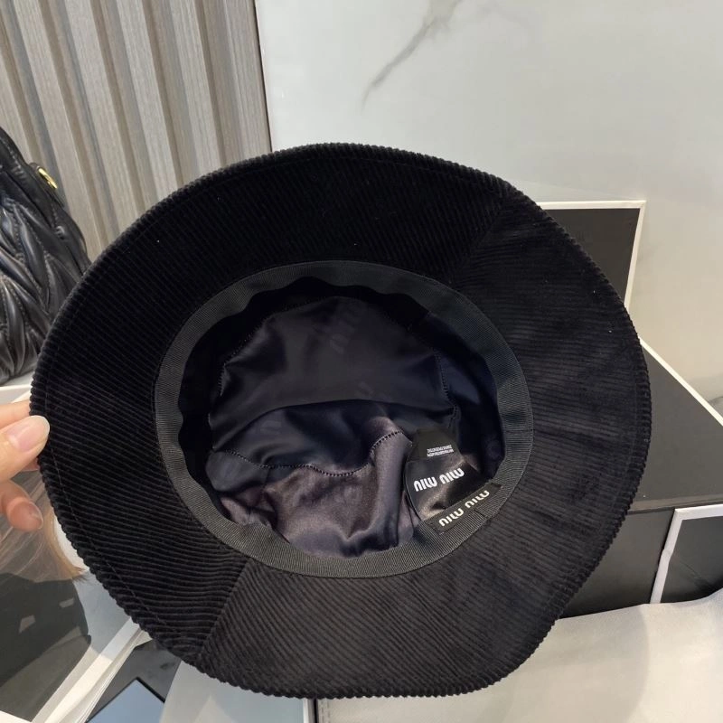 Miu Miu Caps MoistureWicking 257586