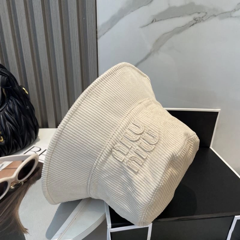 Miu Miu Caps AllSeason 257589