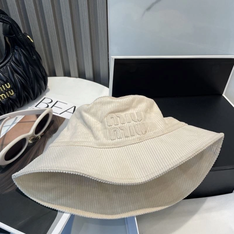 Miu Miu Caps AllSeason 257589