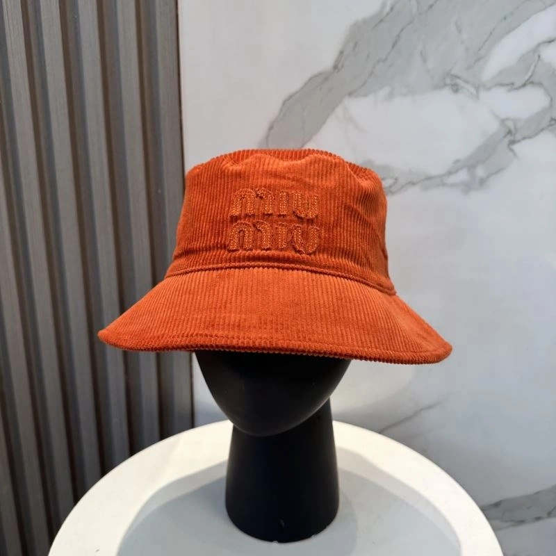 Miu Miu Caps Versatile 257560