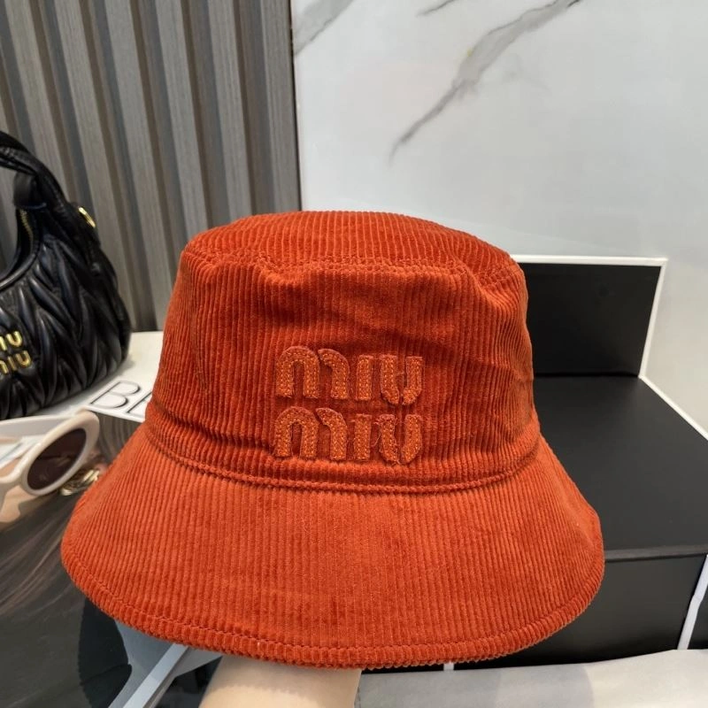 Miu Miu Caps Versatile 257560