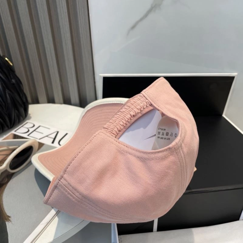 Miu Miu Caps UrbanChic 257558