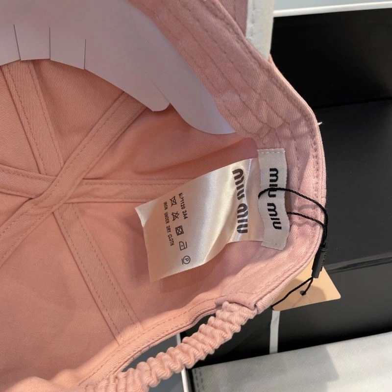 Miu Miu Caps UrbanChic 257558