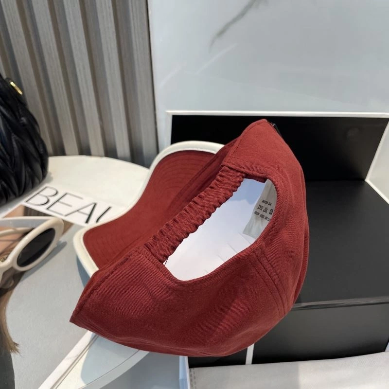 Miu Miu Caps Bright 257559