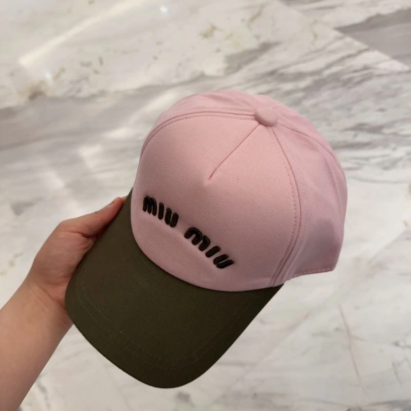 Miu Miu Caps Durable 257557