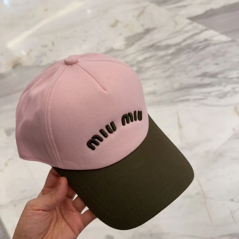 Miu Miu Caps Durable 257557