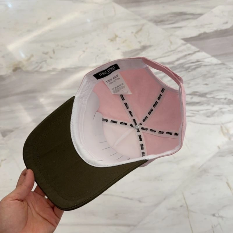 Miu Miu Caps Durable 257557