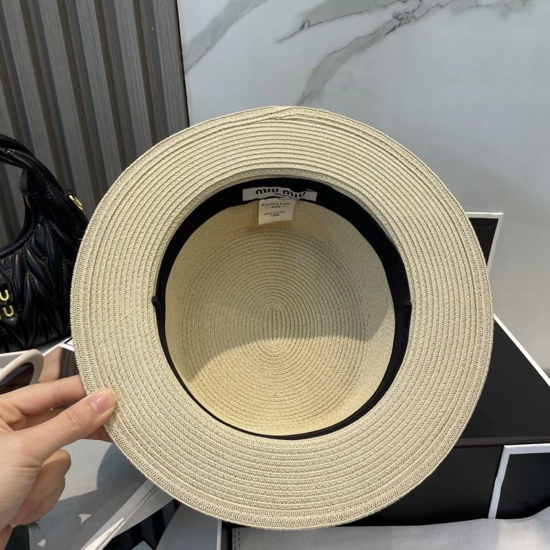 Miu Miu Caps Chic 257548