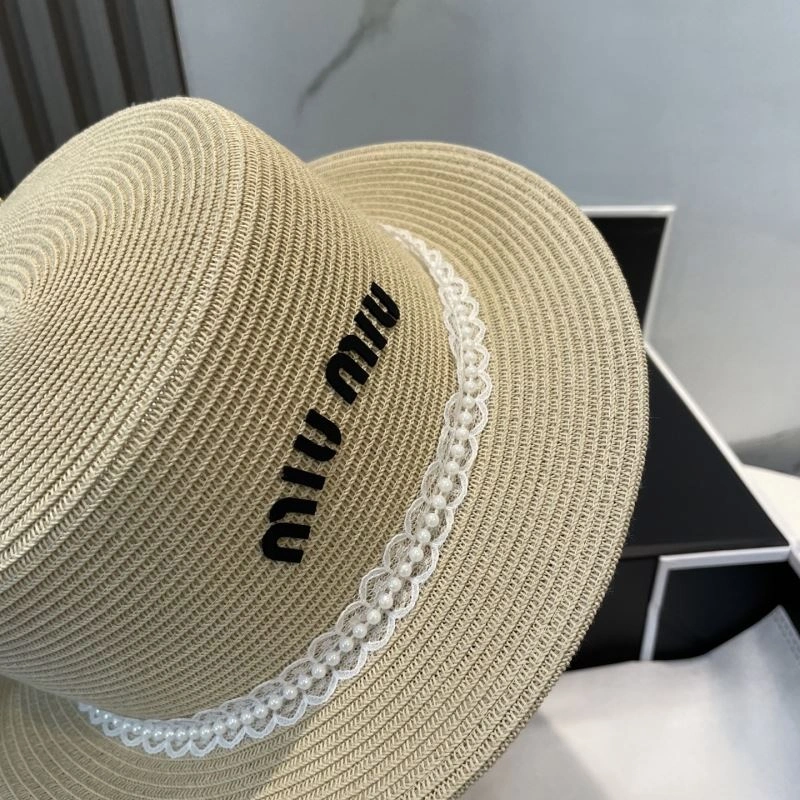 Miu Miu Caps Chic 257548