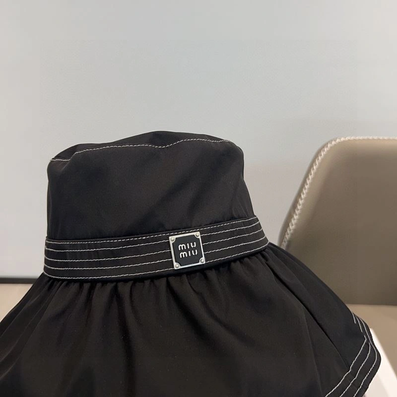 ZipUp Miu Miu Caps 257543