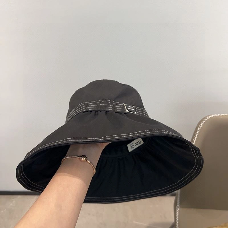 ZipUp Miu Miu Caps 257543