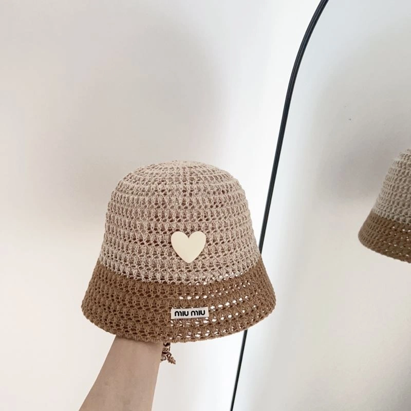 Miu Miu Caps Compact 257521
