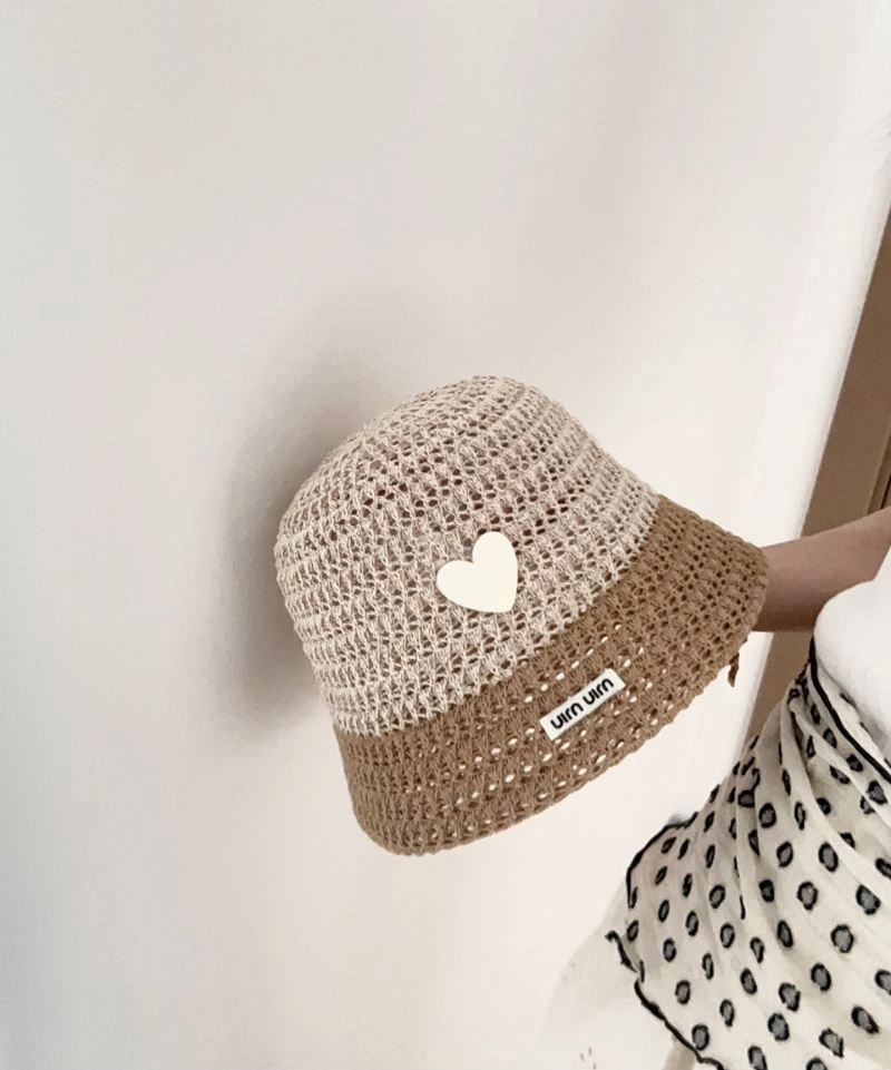 Miu Miu Caps Compact 257521