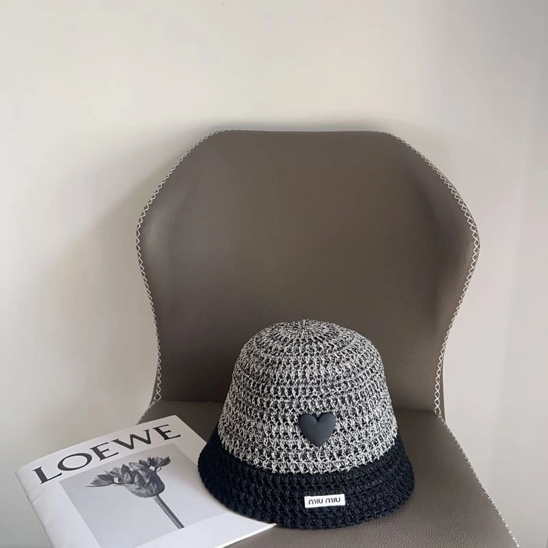 Miu Miu Caps FlexibleFit 257535