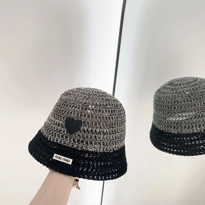 Miu Miu Caps FlexibleFit 257535