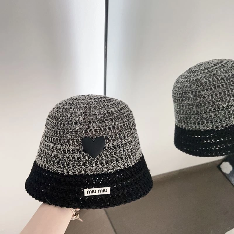 Miu Miu Caps FlexibleFit 257535