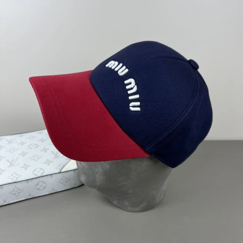 Miu Miu Caps ModernLook 257510