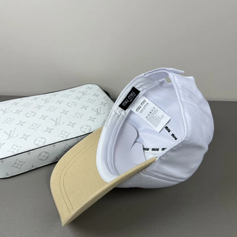 Miu Miu Caps ModernLook 257510