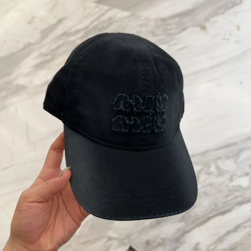 Miu Miu Caps ComfortFit 257489