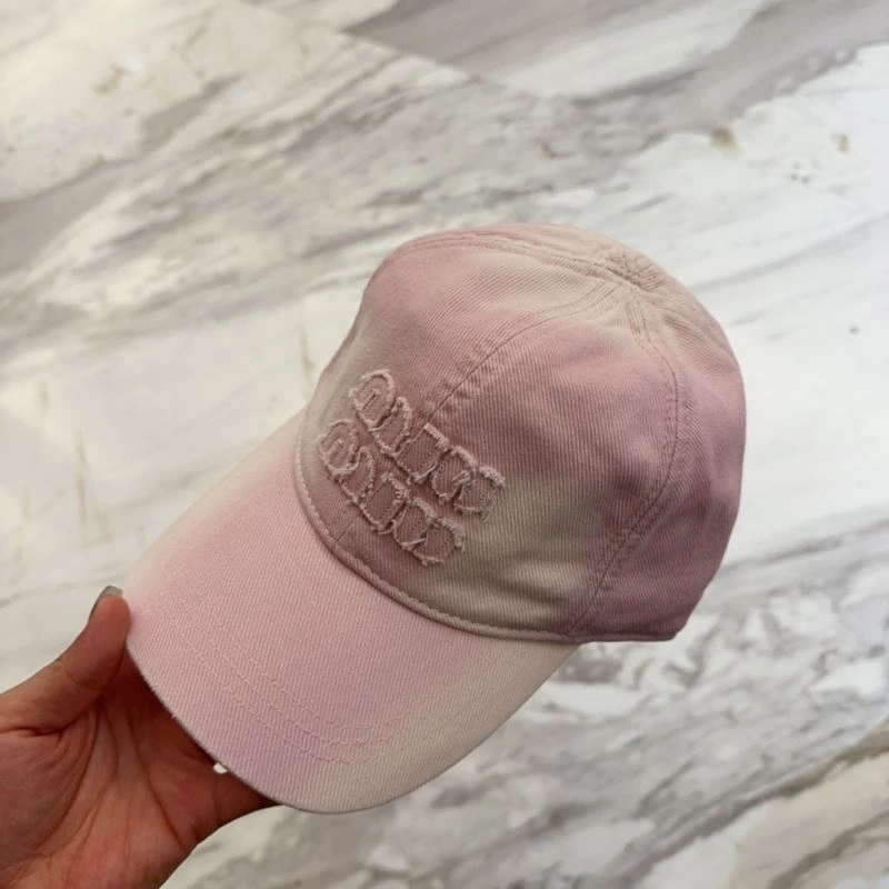 Miu Miu Caps FastDry 257485