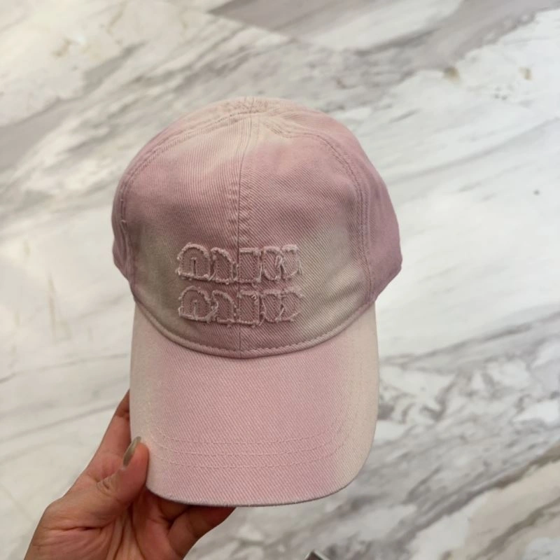 Miu Miu Caps FastDry 257485