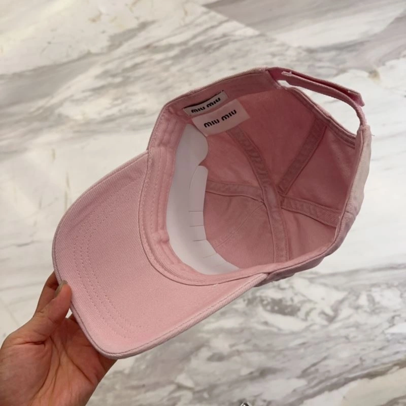 Miu Miu Caps FastDry 257485