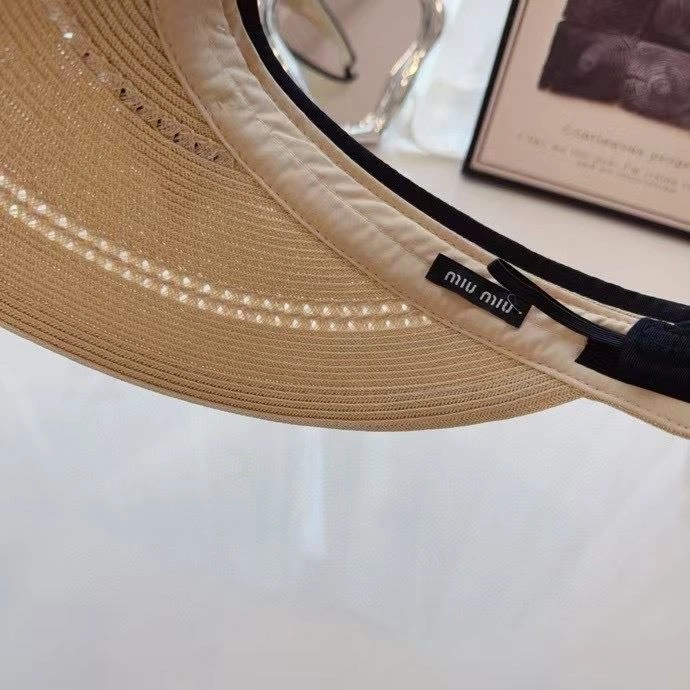 Breathable Miu Miu Caps 261741