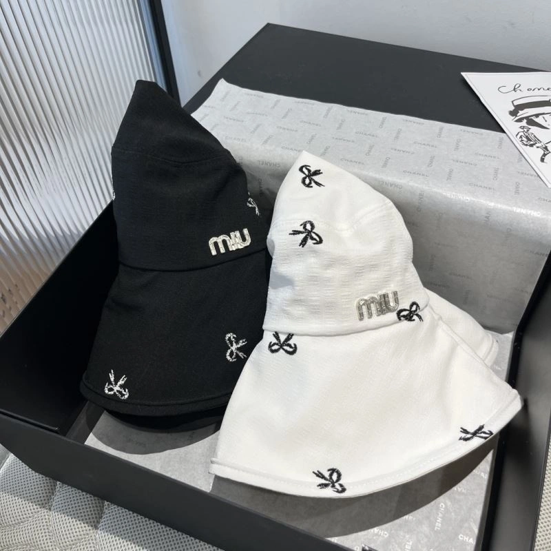 Miu Miu Caps UrbanStyle 261736