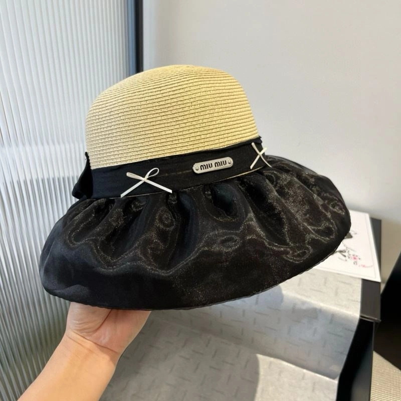Miu Miu Caps Classic 261734