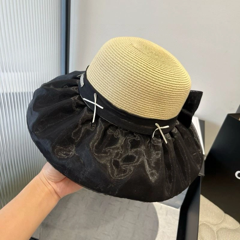 Miu Miu Caps Classic 261734