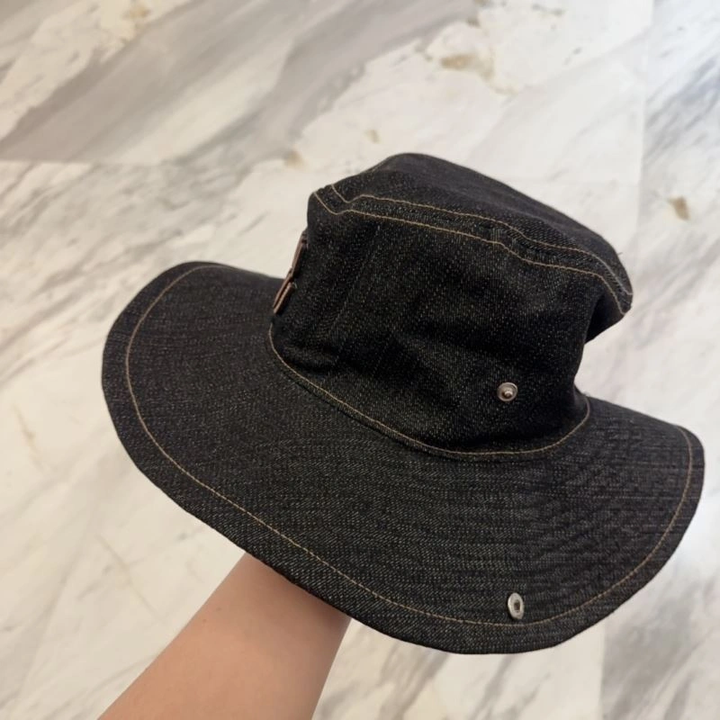 Miu Miu Caps Sophisticated 261706