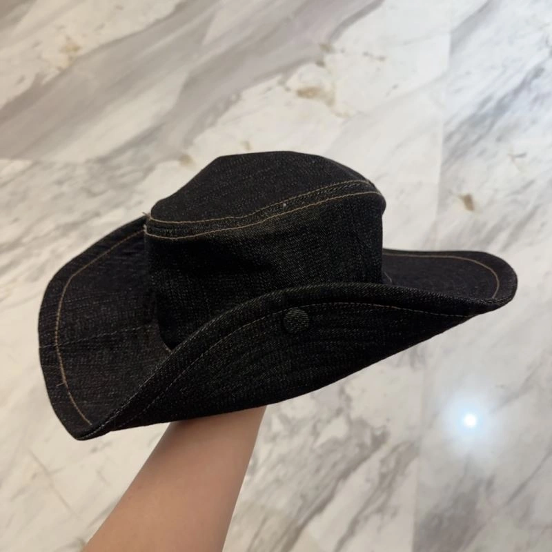 Miu Miu Caps Sophisticated 261706