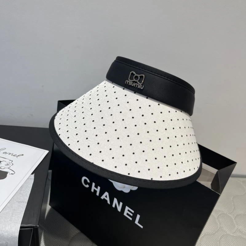 Miu Miu Caps Modern 261712
