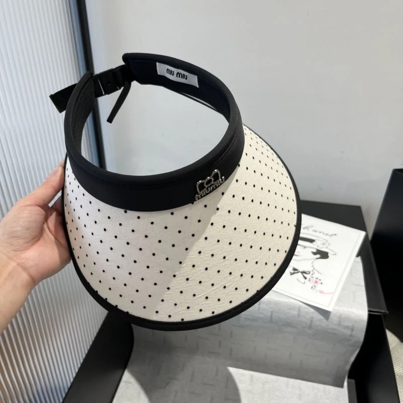 Miu Miu Caps Modern 261712