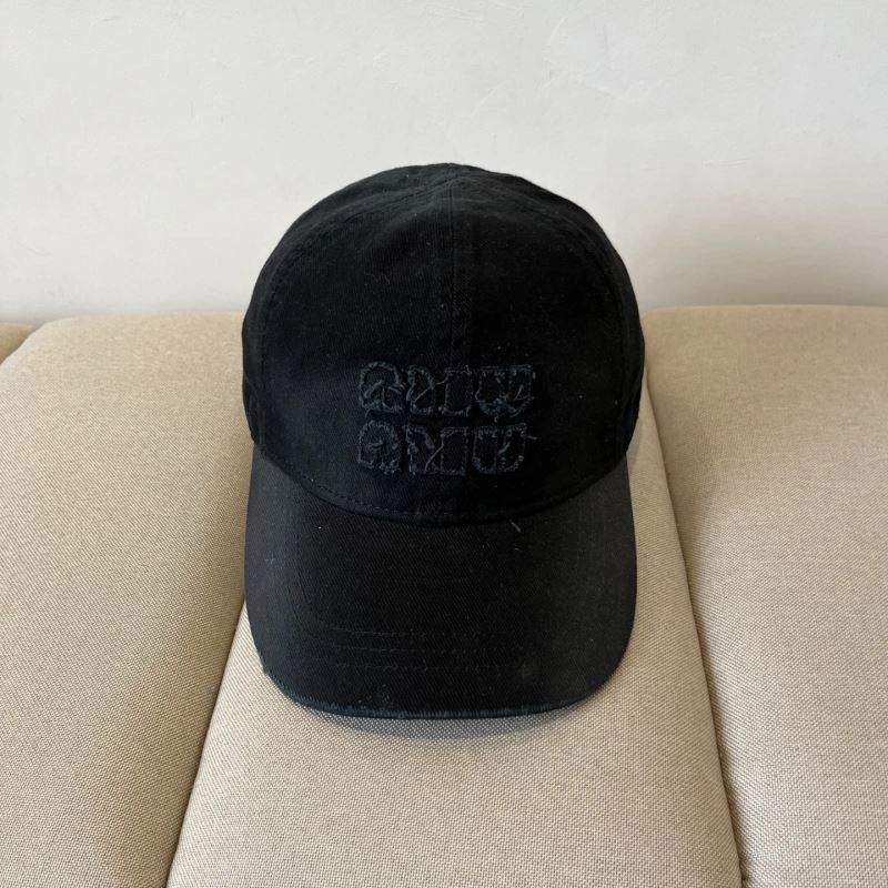 Miu Miu Caps Classic 261721