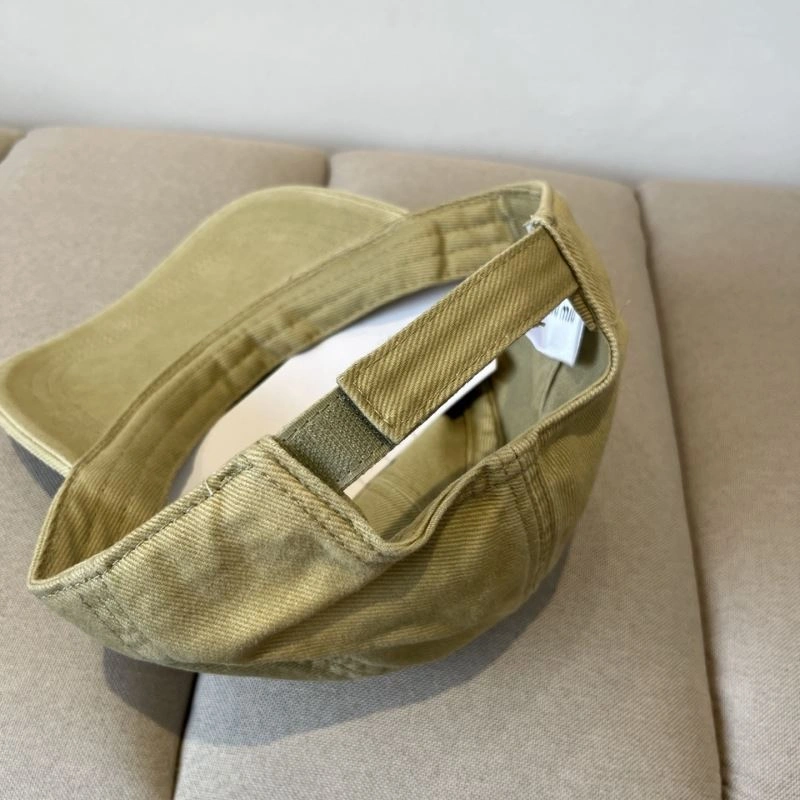 Snug Miu Miu Caps 261723