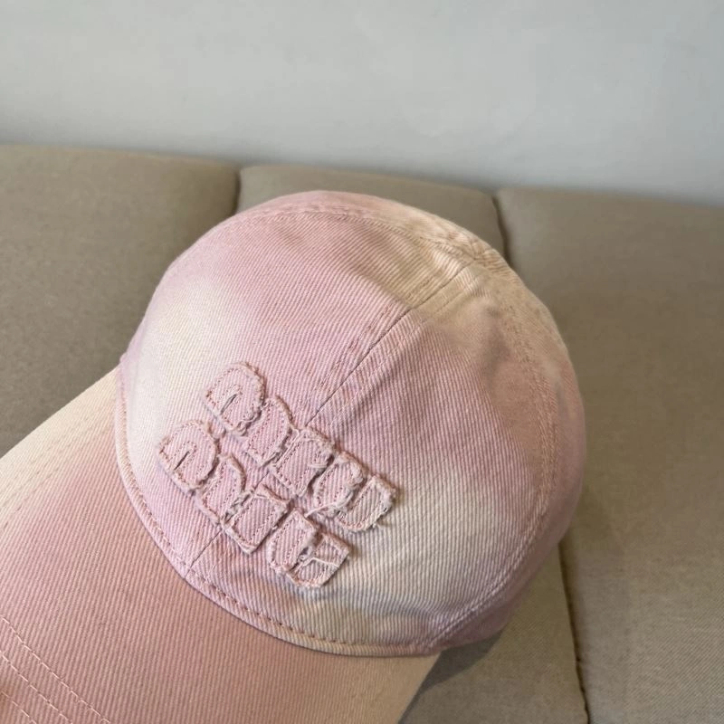 Miu Miu Caps Durable 261700