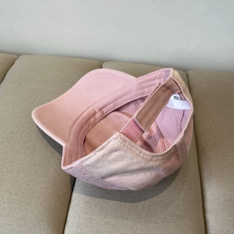 Miu Miu Caps Durable 261700