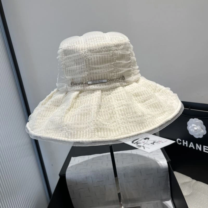 Miu Miu Caps Bold 261728