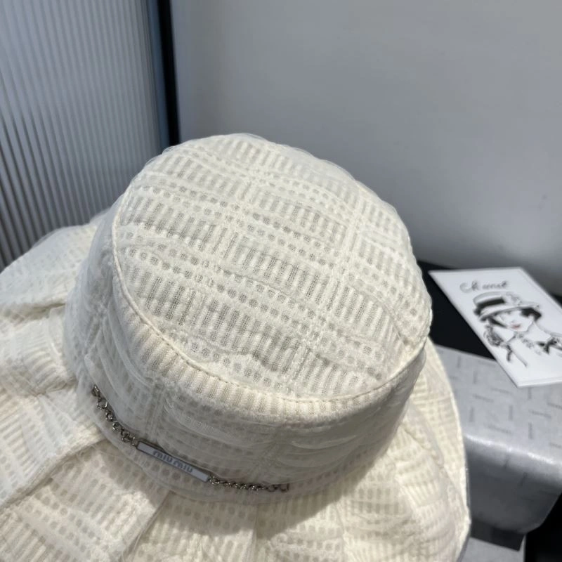 Miu Miu Caps Bold 261728