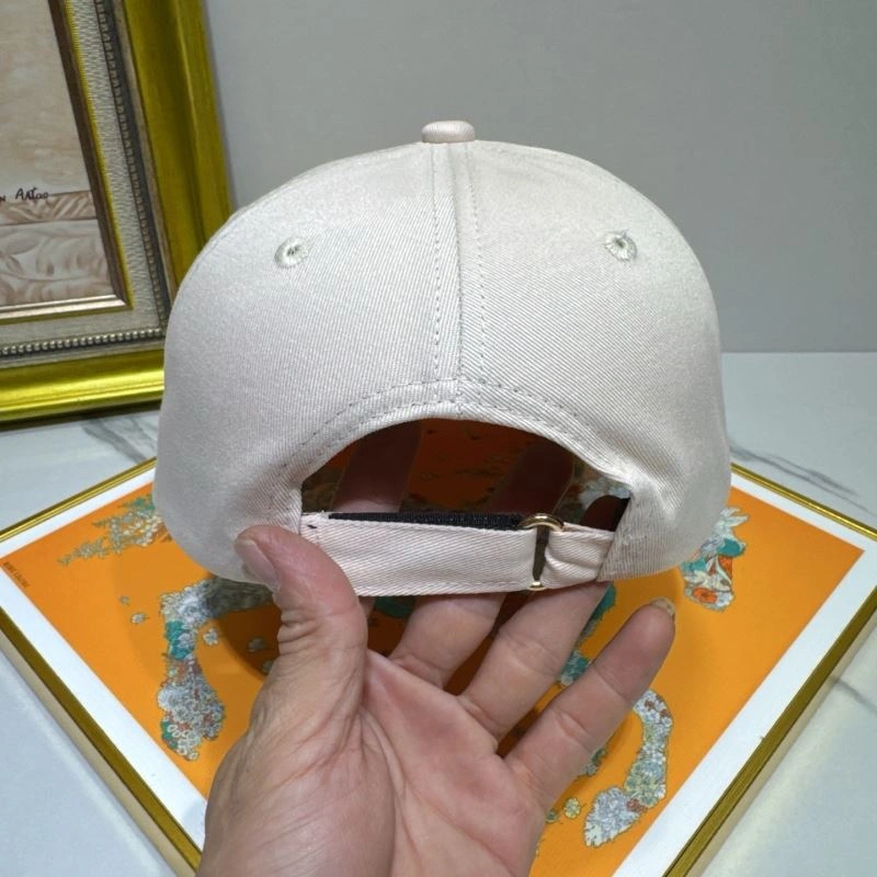 Miu Miu Caps Sophisticated 261699