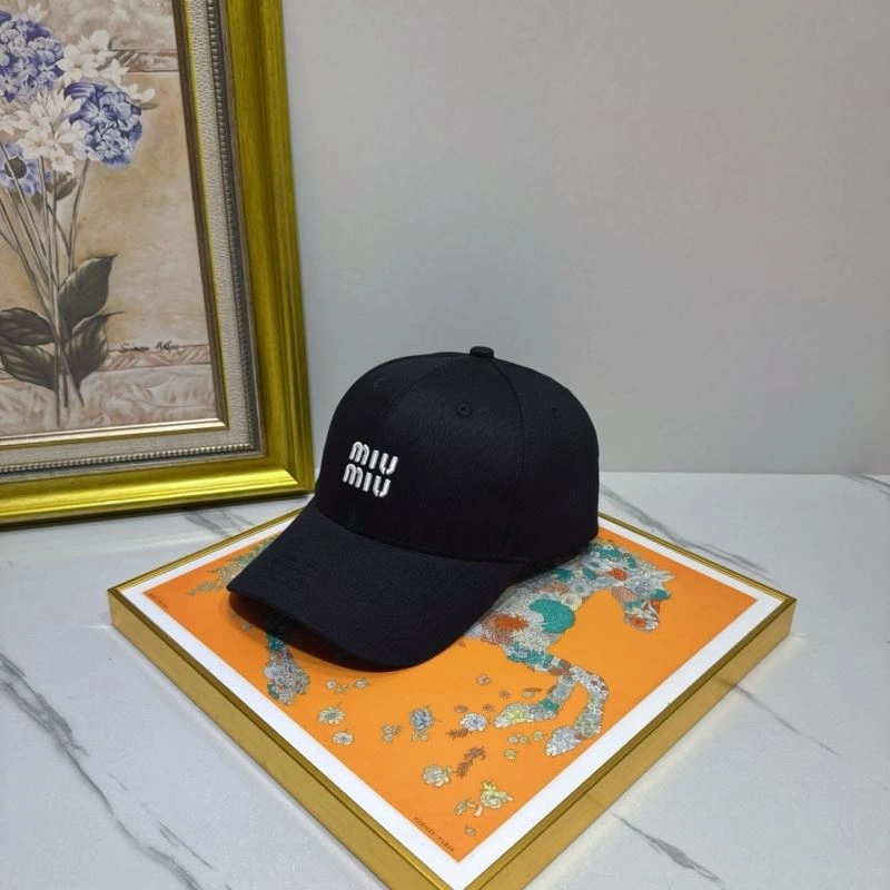 Casual Miu Miu Caps 261698